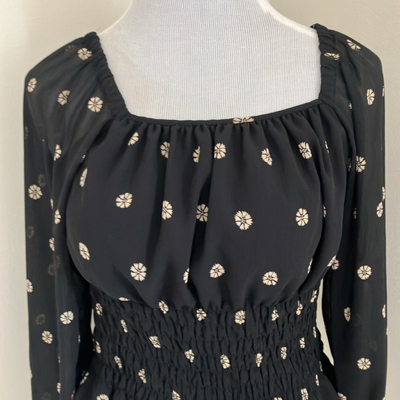 Madewell (Re)sourced Georgette Square-Neck Smock-Waist Top in Bloom Dot - Picture 5 of 12